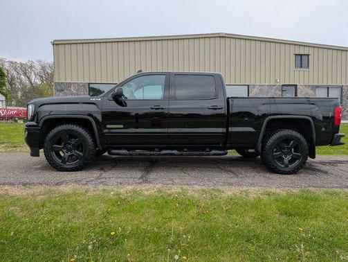 Onyx Black 2017 GMC Sierra 1500 SLE