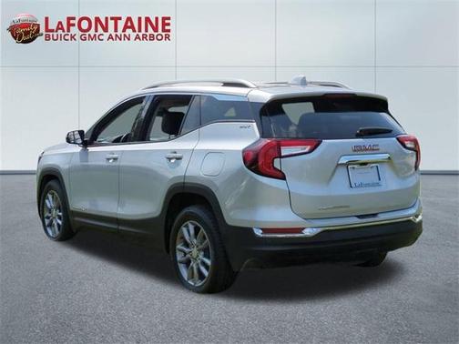 2022 GMC Terrain SLT