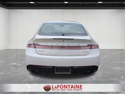 2016 Lincoln MKZ Base