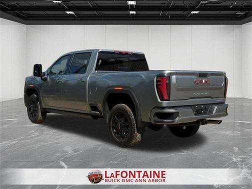2024 GMC Sierra 2500 AT4