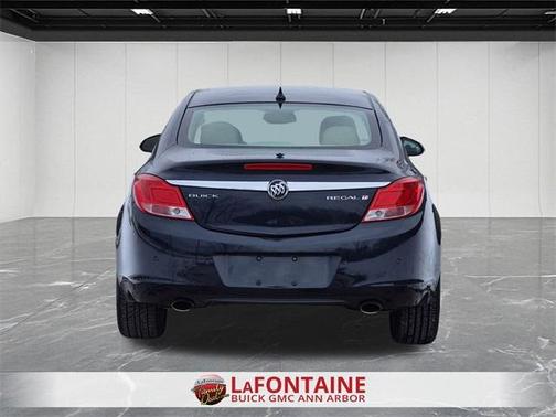 2013 Buick Regal Premium 1