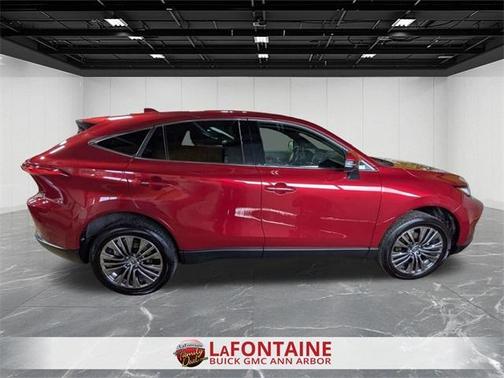 2022 Toyota Venza LE