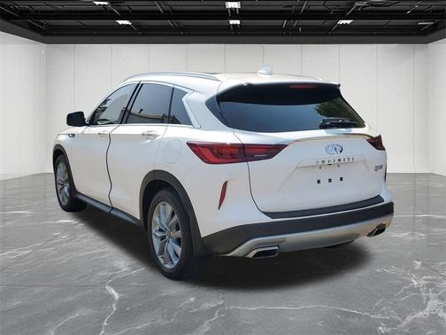 2022 INFINITI QX50 Luxe