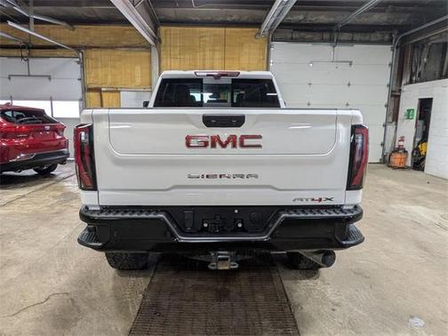 2024 GMC Sierra 2500 AT4X