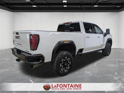 2024 GMC Sierra 2500 AT4X