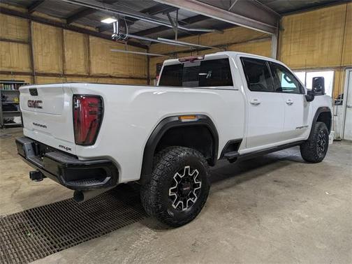 2024 GMC Sierra 2500 AT4X