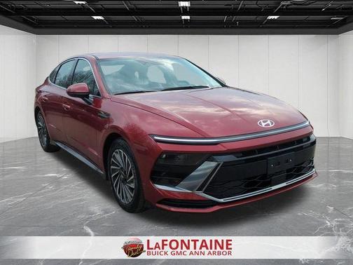 2025 Hyundai SONATA Hybrid SEL