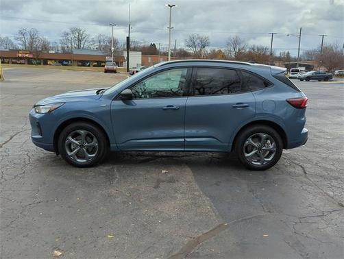 2024 Ford Escape ST-Line