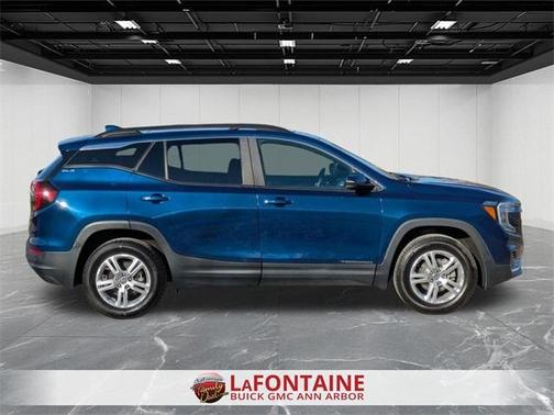 2022 GMC Terrain SLE