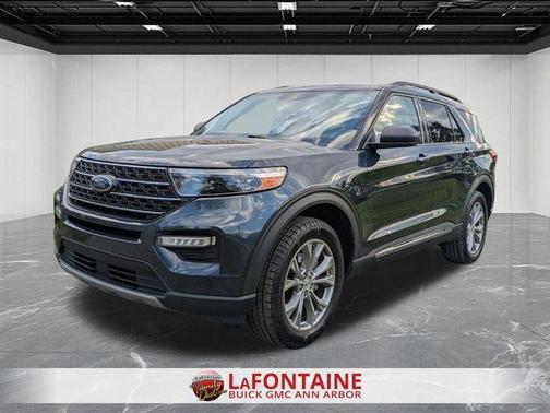 Blue Metallic 2022 Ford Explorer XLT