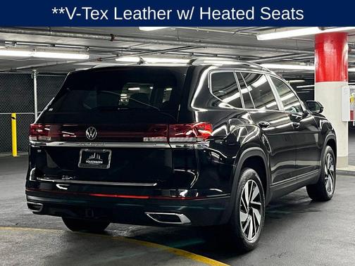 Deep Black Pearl 2024 Volkswagen Atlas 2.0T SE w/Technology