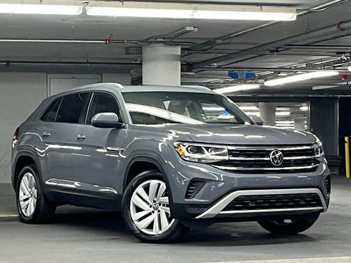 2022 Volkswagen Atlas Cross Sport 3.6L V6 SE w/Technology