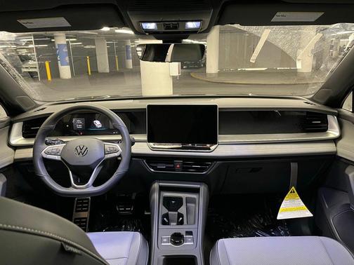 2026 Volkswagen Tiguan 2.0T SE R-Line Black 4MOTION