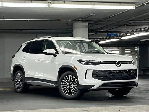 pure white 2026 Volkswagen Tiguan 2.0T S 4MOTION