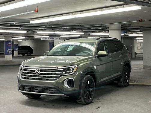 2026 Volkswagen Atlas 2.0T SE w/Technology 4MOTION