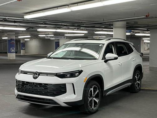 2025 Volkswagen Tiguan 2.0T SE 4MOTION