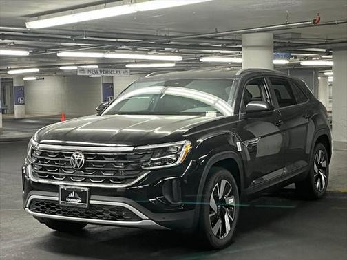2025 Volkswagen Atlas Cross Sport 2.0T SE w/Technology 4MOTION