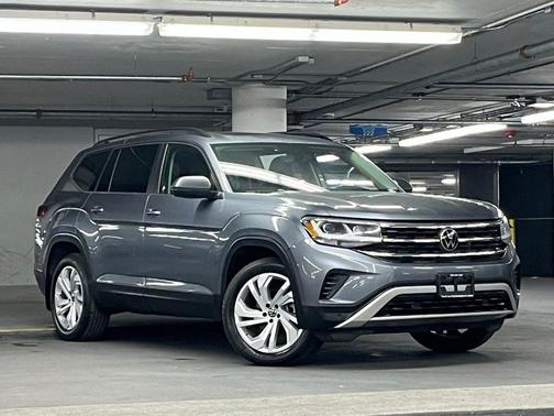 2022 Volkswagen Atlas 3.6L SE w/Technology