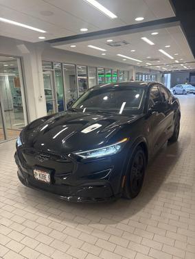 2023 Ford Mustang Mach-E California Route 1