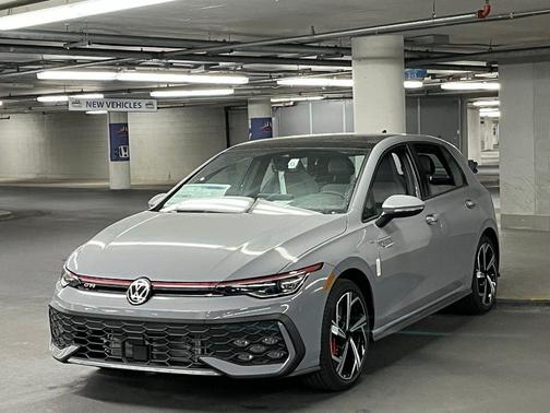 2025 Volkswagen Golf GTI 2.0T SE DSG