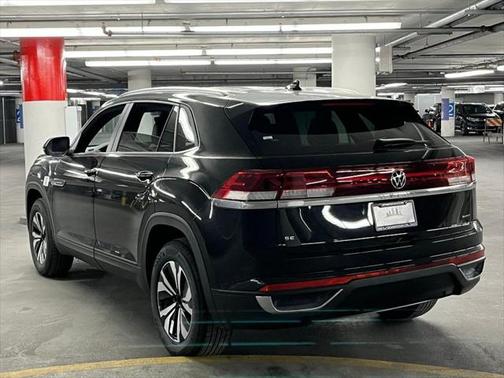 2025 Volkswagen Atlas Cross Sport 2.0T SE