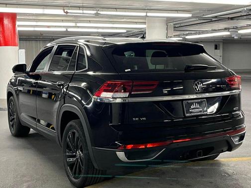 2022 Volkswagen Atlas Cross Sport 3.6L V6 SE w/Technology