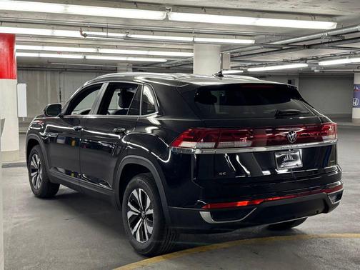 2026 Volkswagen Atlas Cross Sport 2.0T SE