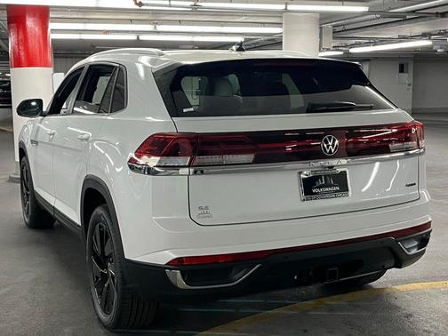 2026 Volkswagen Atlas Cross Sport 2.0T SE w/Technology 4MOTION
