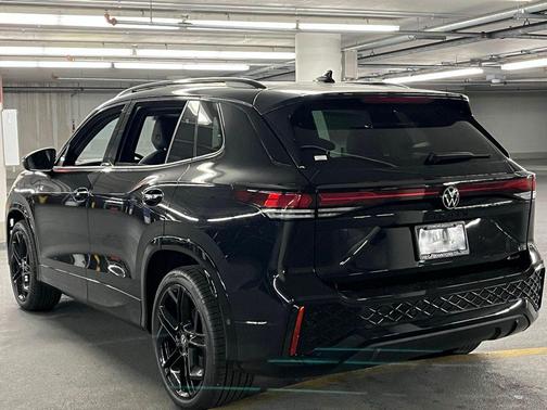 2025 Volkswagen Tiguan 2.0T SE R-Line Black 4MOTION