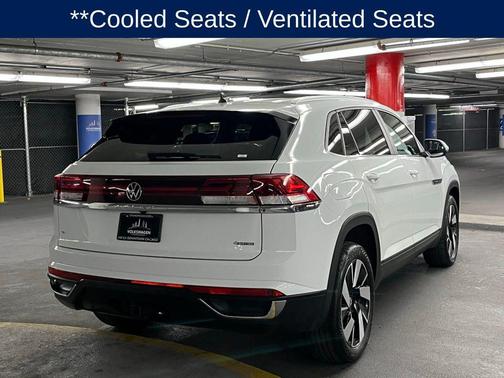 2024 Volkswagen Atlas Cross Sport 2.0T SE w/Technology 4MOTION
