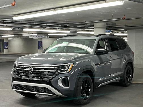 pure gray 2026 Volkswagen Atlas Peak Edition