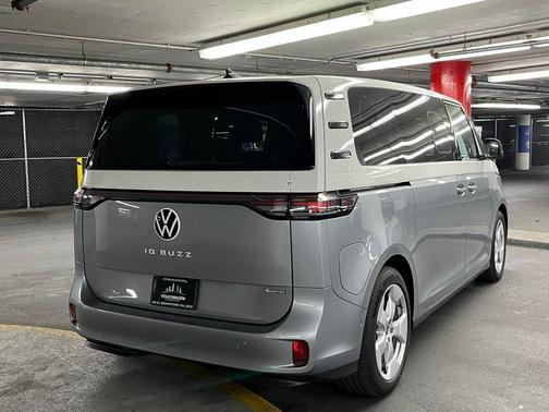 2025 Volkswagen ID. Buzz 4Motion