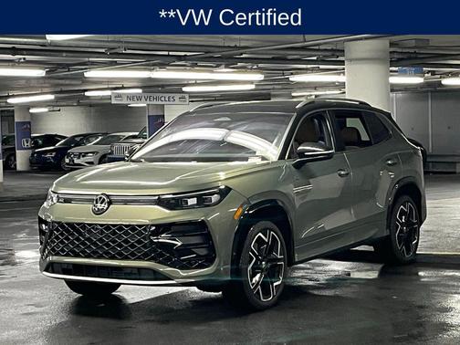 Avocado Green w/Deep Black Roof 2025 Volkswagen Tiguan 2.0T SEL R-Line 4MOTION