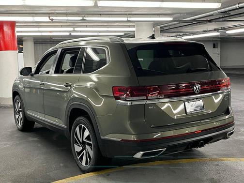 2025 Volkswagen Atlas 2.0T SEL