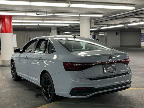 2026 Volkswagen Jetta 1.4T SE