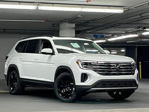 2026 Volkswagen Atlas 2.0T SE w/Technology 4MOTION