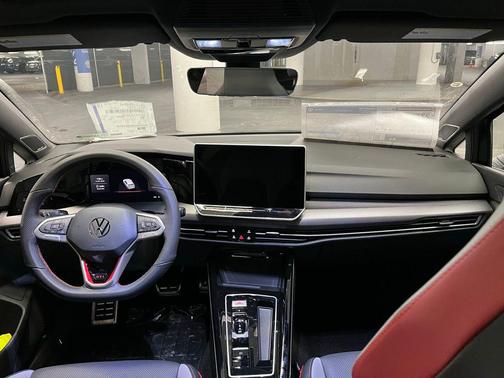 2026 Volkswagen Golf GTI 2.0T SE DSG