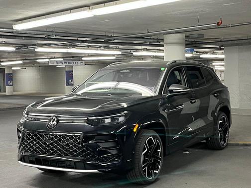 2025 Volkswagen Tiguan 2.0T SEL R-Line 4MOTION