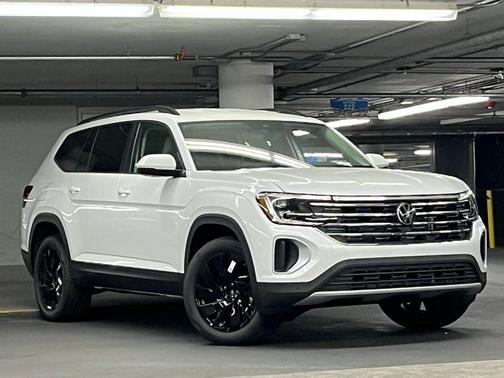2026 Volkswagen Atlas 2.0T SE w/Technology 4MOTION