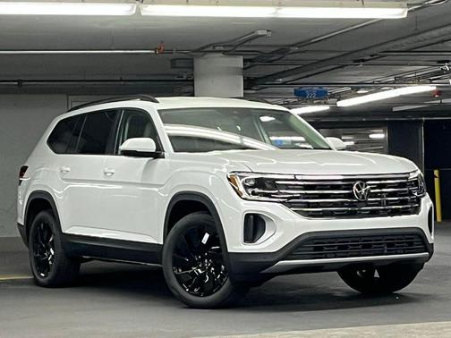 2026 Volkswagen Atlas 2.0T SE w/Technology 4MOTION