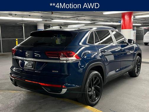2022 Volkswagen Atlas Cross Sport 2.0T SE w/Technology 4MOTION