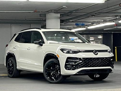 2026 Volkswagen Tiguan 2.0T SE R-Line Black 4MOTION