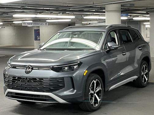 2025 Volkswagen Tiguan 2.0T SE 4MOTION