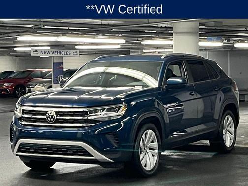 Blue Metallic 2023 Volkswagen Atlas Cross Sport 2.0T SE w/Technology 4MOTION