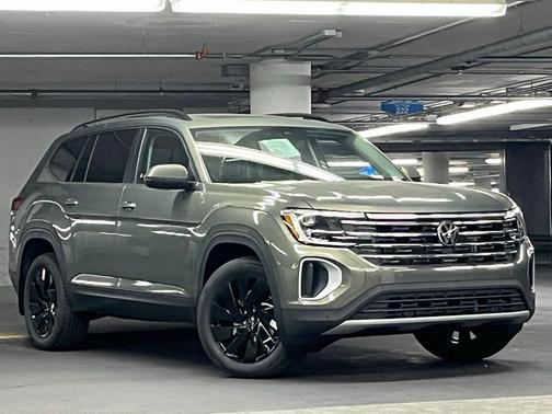 2026 Volkswagen Atlas 2.0T SE w/Technology 4MOTION