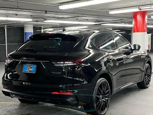 2021 Maserati Levante Base