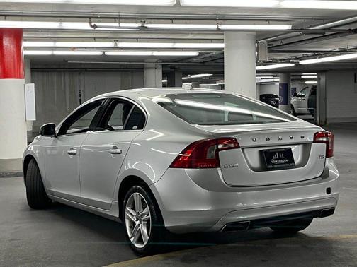 Bright Silver Metallic 2014 Volvo S60 T5