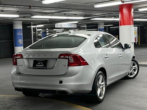 Bright Silver Metallic 2014 Volvo S60 T5