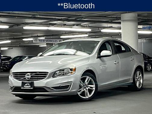 Bright Silver Metallic 2014 Volvo S60 T5