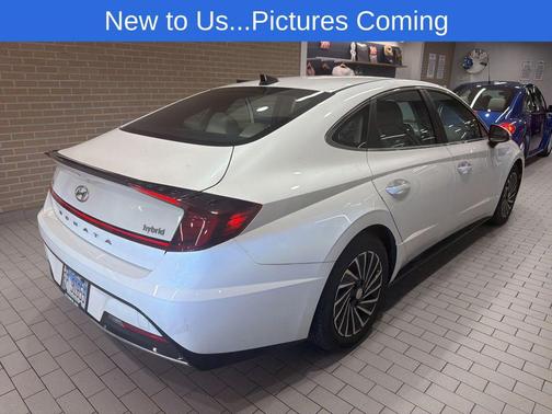 Hyper White 2021 Hyundai SONATA SEL